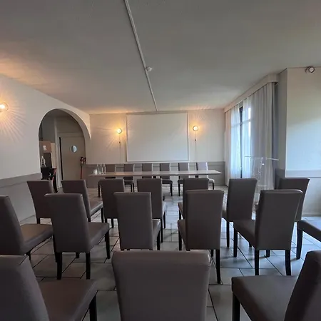 Hotellerie Du Roy - Restaurant Chez Robin 2*