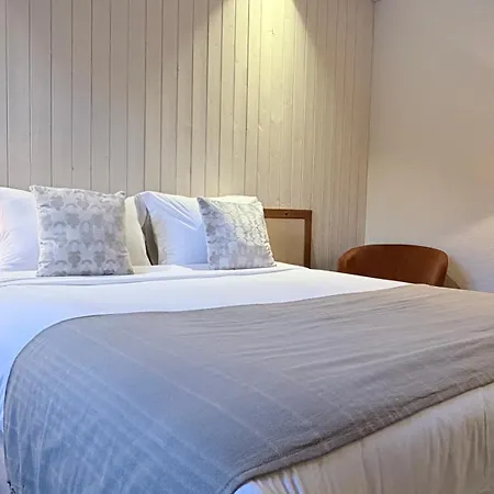 Hotel Hotellerie Du Roy - Restaurant Chez Robin 2*