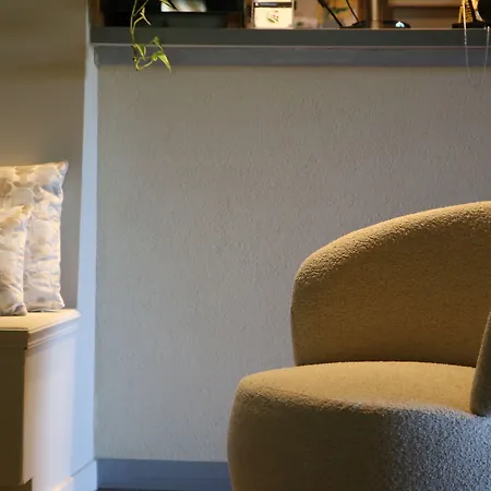 فندق Hotellerie Du Roy - Restaurant Chez Robin
