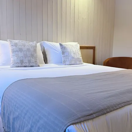 Otel Hotellerie Du Roy - Restaurant Chez Robin Sainte-Helene-sur-Isere